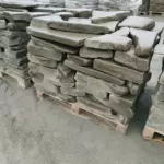 Галтованный песчаник серо-зеленый 1 м³ (11-15 м²), 50-60 мм для мощения коммерческих объектов